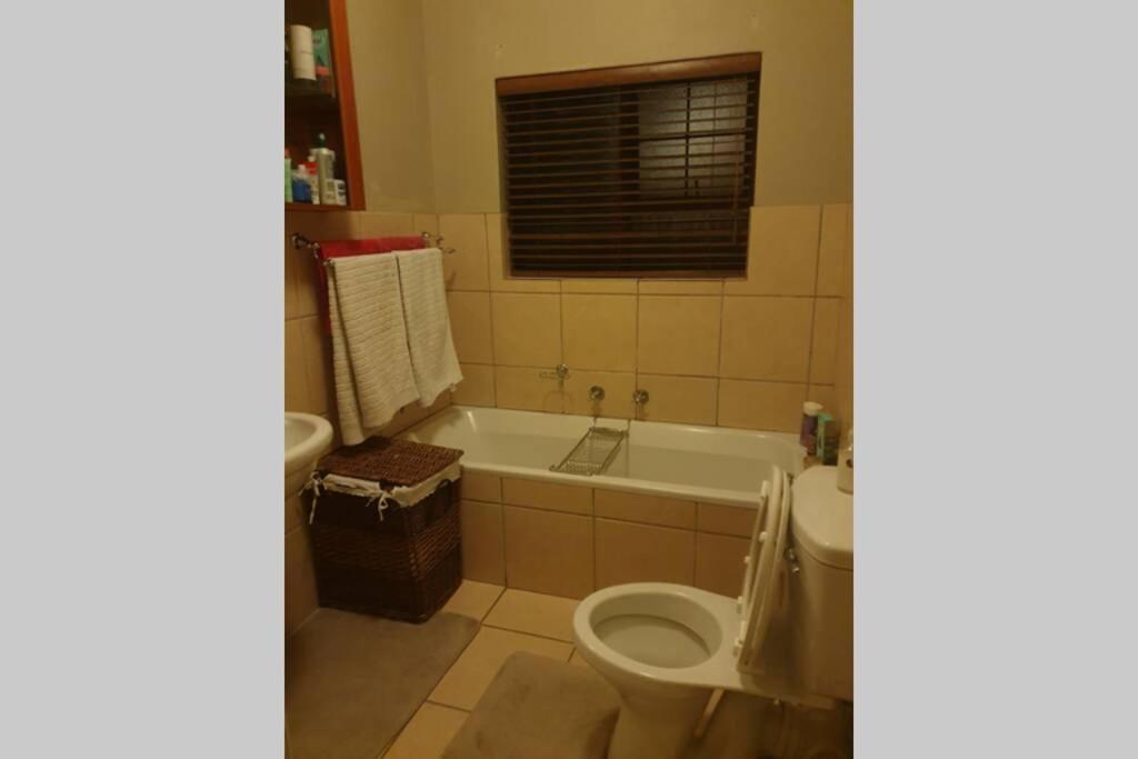 Plush Private Home Polokwane Esterno foto
